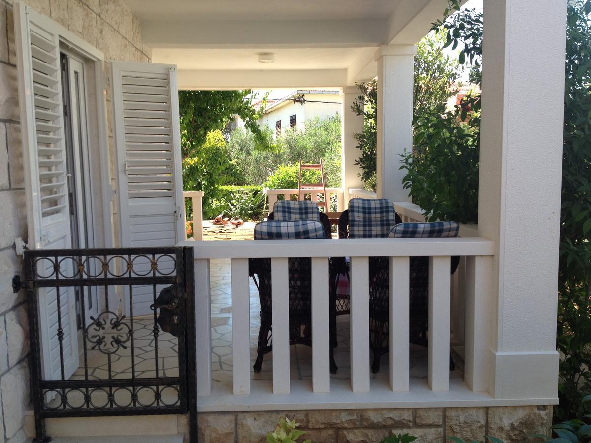 Apartments Marino Supetar Εξωτερικό φωτογραφία
