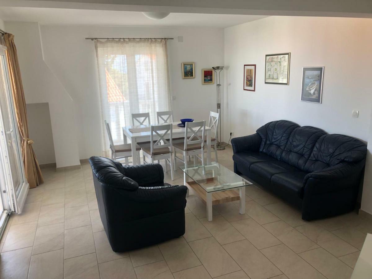 Apartments Marino Supetar Εξωτερικό φωτογραφία